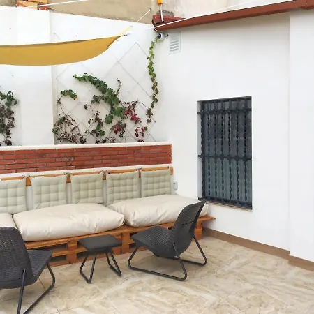 Hostel Numero Trece - Private Capsule Deds - Albergue Juvenil - Free Towels, Coffee & Tea, Remote Check-In (Adults Only) 호스텔