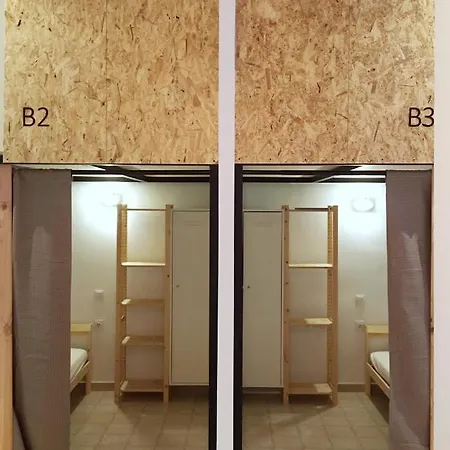 Hostel Numero Trece - Albergue Juvenil - Free Towels, Coffee & Tea, Remote Check-In (Adults Only) Alicante