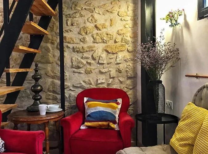 Numero Trece - Juvenil - Free Towels, Coffee & Tea, Remote Check-in (adults Only) *