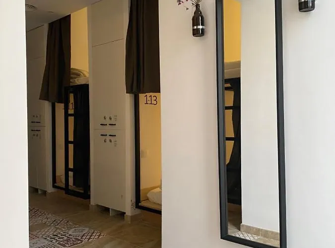 Numero Trece - Juvenil - Free Towels, Coffee & Tea, Remote Check-in (adults Only) Hostel Alicante