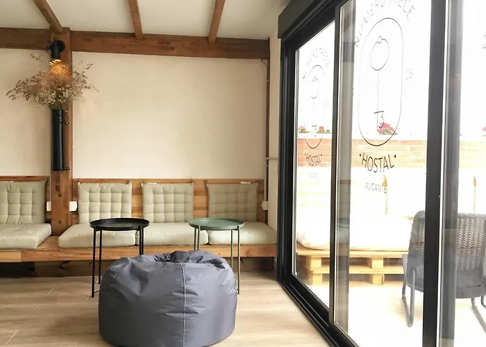 Numero Trece - Juvenil - Free Towels, Coffee & Tea, Remote Check-in (adults Only) * Аликанте